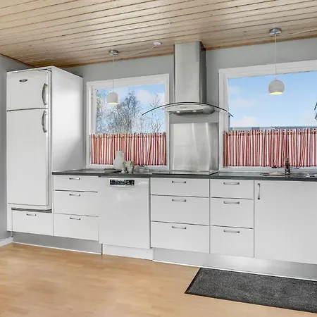 3 Bedroom Lovely In Sydals Holiday home *