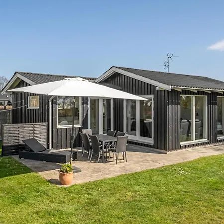 3 Bedroom Lovely In Sydals Skovby (Syddanmark)