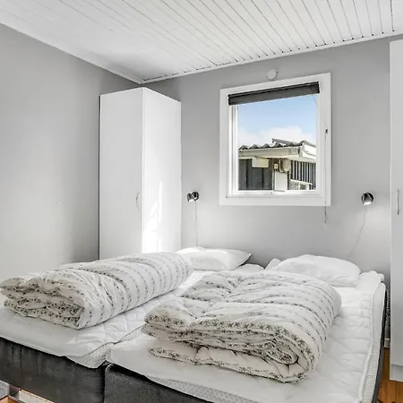 3 Bedroom Lovely In Sydals * Skovby (Syddanmark)